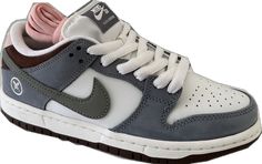 Nike Skate Shoes With Boost Midsole In Gray, Yuto Horigome, Athletic Shoes Nike, Nike Sb Dunks Low, Nike Sb Dunks, Sb Dunk, Dunk Low, Nike Sb, Nike Shoes