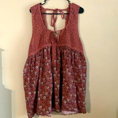 Nwt Free People Fun Summer Floral Embroidered Tunic Side Pockets Large Size #12 Casual Summer Crochet Top With Floral Print, Casual Crochet Top With Floral Print For Summer, Red Cotton Crochet Top For Summer, Pink Sleeveless Cotton Crochet Top, Spring Red Tops With Crochet Trim, Red Tops With Crochet Trim For Spring, Red Crochet Trim Tops For Spring, Honey Pie, Lace Tunic Tops