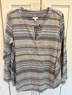 Spring Casual Tunic For Day Out, Casual Summer Tunic With Split Neck, Chic Cotton Tunic For Day Out, Casual Tunic Tops For Fall, Casual Cotton Tunic For Fall, Spring Tunic Tops For A Day Out, Casual Cotton Tunic Top, Spring Tunic Top, Spring Casual Cotton Tunic