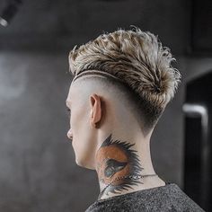 V Shaped Haircut, Haircut Designs For Men, Trendy We Fryzurach, Eagle Tattoo, Haircut Designs, Popular Haircuts, Girl Haircuts