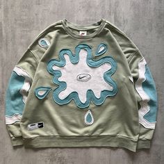 Rippedndripped | Remaking my most famous sweatshirt with different colors this time💙 Took some inspiration from the comments. What do you think?… | Instagram Clothing Rework Ideas, T Shirt Remake Ideas, Upcycle Crew Neck Sweatshirt, Upcycle Ideas Clothes, Hoodie Crafts, Sewing Streetwear, Cute Sewing Projects Clothes, Patch Work Sweatshirt