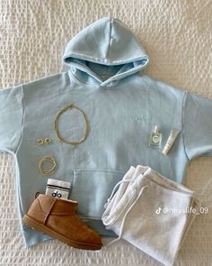 Blue Hoodie Outfit, Easy Trendy Outfits, Hoodie Outfit