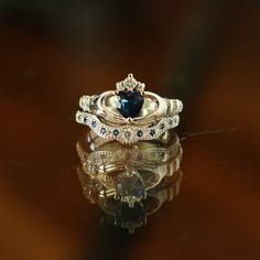 Irish Engagement Rings Vintage, Engagement Rings Claddagh, Irish Wedding Rings Claddagh, Cladaggah Ring, Claddagh Wedding Ring Set, Claddagh Engagement Ring Set, Irish Wedding Ideas, Symbols For Love, Claddagh Wedding Ring