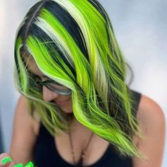 Looking for some incredible highlights for your hairCheck out these stunning chunky highlight ideas and go crazy with the awesomeness Chunky Colored Highlights, Checkerboard Hair, Chunky Highlight, Older Hair, Cheetah Hair, Chunky Blonde Highlights, Highlight Ideas, Chunky Highlights, World Hair