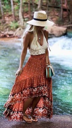 Stile Hippie Chic, Bohemian Style Skirts, Spring Outfits Boho, Look Hippie Chic, Boho Queen