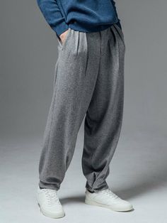 Editor's NotesMOTH’s jogger pants give casual and minimal look with wool blend fabric and wide fit.- Wool blend fabric- Elastic waist band in back- Wide fit- Side pocketsMeasurements(in.)1(25-31) / 2(29-38)- Waist: 12.6-15.7in. / 14.6-19.3in.- Hip: 18.5-22.0in. / 21.3-24.8in.- Thigh: 13.8in. / 15.4in.- Hem: 9.8in. / 11.4in.- Front Rise: 12.6in. / 13.4in.- Back Rise: 16.9in. / 18.9in.- Length: 39.8in. / 40.6in.*Model Info: 5’7’’ Chest 31’’ Waist 23’’ Hip 34’’ Shoes KR250mm(US7) Fitting Size 1*Mod Fashion Infographic, Minimal Look, Jogger Pants, Light Gray, Wool Blend, Light Grey, Elastic Waist, Sweatpants, Trousers