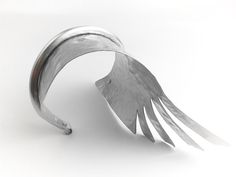 Arm Cuff Silver Aluminum Bracelet Cuff - Wings Feathers - Mercury Hermes Dii Consentes - Hammered Roman Gladiator Medieval Armor Armour Apollo Costume, Mercury Hermes, Diy Armor, Silver Arm Cuff, Wings Feathers, Cuffs Bracelets, Fantasy Garb, Aluminum Bracelets, Ruby Rings