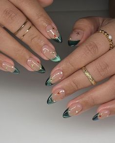 Opposite Hands Nails, Modern Minimalist Nails, Birthday Nail Inspo 2024 Almond, Morocco Inspired Nails, Nails With Art Work, Gemstone Inspired Nails, Green Mirror Nails, Summer Nails Gems, Fairy Almond Nails