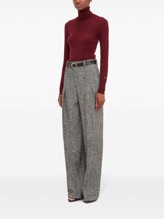 Find VICTORIA BECKHAM Herringbone-pattern Tailored Trousers on Editorialist. black/white wool blend herringbone pattern pleat detailing belt loops wide leg tailored cut concealed front fastening two side inset pockets two rear jetted pockets Herringbone Pants, Business Wardrobe, Women Pants, Wool Pants, Herringbone Pattern, Pants Pattern, Tailored Trousers, Cotton Pants, Victoria Beckham