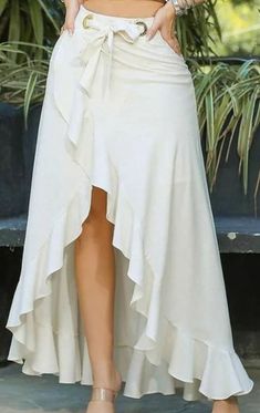 Modest Casual Outfits, Skirt Inspiration, Chic Dress Classy, Prom Dresses Modest, Boho Chic Outfits, Long Skirts For Women, Fashionista Clothes, Designs For Dresses, Glam Dresses