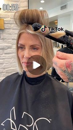 Straight Fine Haircuts, How To Style Lob Haircut, How To Style A Lob Haircut, Medium Hairstyle Women Thick Hair, Hairstyle For Bob Cut, Curling Bob Hair Tutorials, Best Haircut For Thinning Hair Women, Styling Chin Length Hair, Short Hair Big Curls