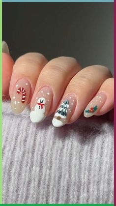 Nail Designs For Christmas Winter, Fake Nails Christmas, Merry Christmas Nail Art, Festive Christmas Nail Designs, Christmas Nail Blue, Christmas Gel Nails Designs Winter, Nail Inspo Almond Winter, Noel Nail Art, Christmas Blue Nails