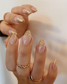 Colorful Nails, New Year's Nails, Xmas Nails, Prom Nails, Chic Nails, Short Acrylic Nails, Nail Arts, Chrome Nails, Gold Nails