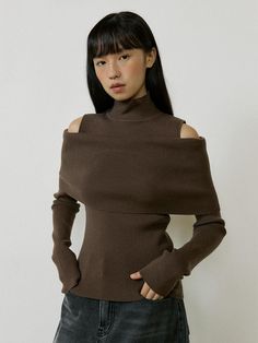 Composition : ACRYLIC 50%POLYBUTYLENETEREPHTHALATE 29%NYLON 16%WOOL 5%Color : BrownCountry of Origin : Republic of Korea Brown Fine Knit Top For Fall, Chic Brown Fine Knit Tops, Chic Brown Fine Knit Sweater, Chic Brown Tops For Winter, Winter Outfits, Fall Winter, Turtle Neck, Knitwear, Fashion Inspo