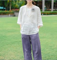 This is a women top make with linen fabric.we design it with a casual loose style.this women linen pants also could be made with other colors and size.S:chest: 39.3"/100cmBat sleeve:15.7"/40cm length :23.6"/60cmM:chest: 40.9"/104cmBat sleeve:15.7"/40cmlength :23.6"/60cmL:chest: 42.5"/108cmBat sleeve:15.7"/40cmlength :23.6"/60cmXL:chest: 45.6"/116cmBat sleeve:15.7"/40cmlength :23.6"/60cm2XL:chest: 48"/ 122cmBat sleeve:15.7"/40cmlength :23.6"/60cmfor other women coat https://www.etsy.com/shop/life Casual Flax Tops For Spring, Spring Linen Blouse For Casual Gatherings, Linen Blouse For Casual Gatherings In Spring, Casual Ramie Top For Spring, Casual Linen Blouse For Casual Gatherings, Casual Linen Blouse In Flax Color, Casual Linen Spring Blouse, Casual Flax Linen Blouse, Spring Flax Colored Ramie Blouse