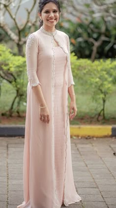 Dress For Function For Women, Kurtis For Wedding Function, Party Wear Simple Dress, Customised Dress For Women, Churidar Designs Party Wear, Simple Frock Design For Wedding Party, Designer Churidar Party Wear, Function Wear Dresses For Women, Christian Engagement Dress For Bride