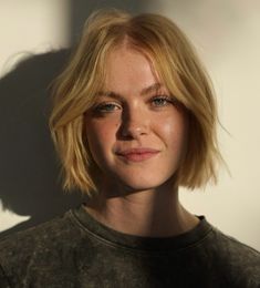 Textured Bob with Curtain Bangs and Blunt Ends Short Bobs Round Face, Cute Short Hairstyles Round Face, Liz Seibert Short Hair, Very Short Hair With Bangs, Short Feminine Haircut Round Face, Short Hair On Round Face, Short Bob Round Face, Blonde Short Haircut, Anne Core