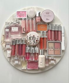 Koleksi Makeup, Alat Makeup, Dior Lip Glow, Makeup Bag Essentials, Basic Makeup, Makeup Aesthetic, Fancy Makeup, Makeup Needs, Dior Makeup