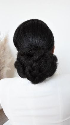 Low Bun With Twists Natural Hair, Black 4c Hairstyles, Updo Cabello Natural, Hair Bun Design, Natural Hair Bun, Afro Hair Bun, Bun Design, Natural Hair Bun Styles