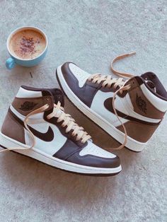 Clean Girl Shoes, Jordan 1 Dark Mocha, Custom Air Jordan 1, Trendy Shoes Sneakers, Dr Shoes, Jordan Shoes Girls, Preppy Shoes, All Nike Shoes, Nike Air Shoes