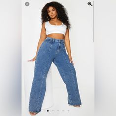 Brand New And Never Worn Wide Leg Jeans! Great Quality And Feel, They’re Just A Little Too Big For Me! My Loss Is Your Gain, Make Me And Offer! Wide Leg Jeans Plus Size, Long Sleeve Corset Top, Women's Plus Size Jeans, Real Bodies, Jean Large, Jeans Plus Size, Acid Wash Jeans, Curvy Jeans, Denim Collection