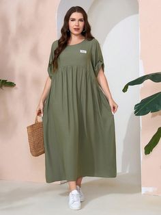 Vestido Longo Tam. Grande de Manga Enrolada com Detalhe de Aba e Cor Sólida para Verão Verde Oliva Casual  Manga Curta Tecido Letra,Simples Bata Não elástico  Women Plus Clothing, size features are:Bust: ,Length: ,Sleeve Length: Olive Green Plus Size Dress, Green Plus Size Dress, Green Plus Size Dresses, Plus Size Summer, Roll Up Sleeves, Long Maxi, Plus Size Dress, Long Maxi Dress, Roll Up