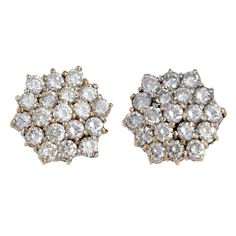 Featuring a total of 1.14 carats of dazzling diamonds, these earrings create a beautiful cluster effect that adds a touch of elegance to any outfit. Perfect for both everyday wear and special occasions, these timeless studs are a must-have addition to your jewelry collection. Material: 14K Yellow Gold Weight: 4.1g Diameter: 1/2" Diamonds: 38 x 0.03Ctw = 1.14Ctw Color And Clarity: H-I/SI1 For more of our jewelry products, please visit our shop 777jewelryLA Free shipping on all orders within USA. Yellow Gold Diamond Earrings, Ring Bracelet Chain, Real Gold Jewelry, Gold Diamond Earrings, Sell Gold, Fine Jewellery Earrings, Diamond Cluster, Gold Filled Jewelry, Real Gold