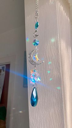 Prism Rainbow, Stile Boho Chic, Astronomy Gift, Dekor Diy, Crystal Moon, Pale Purple, Colour Ways, Cute Bedroom Decor