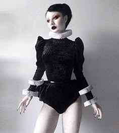 Goth Clown Outfit, Sewing Velvet, Goth Clown, Circus Outfits, Circus Aesthetic