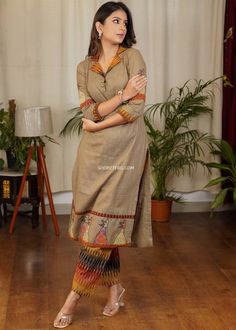 Straight Kurtis Design, Fab India Kurti Designs, Khadi Kurtis For Women, Khadi Cotton Kurti Designs Latest, Plain Silk Kurti Designs Latest, Letest Desine Kurti 2023, Plain Kurta Designs For Women, Khadi Kurta Designs, Cotton Kurti Designs Latest Fashion