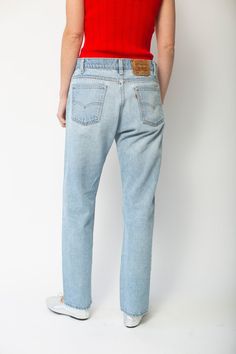 Everyone loves a good pair of vintage Levi's. 100% Cotton Zipper fly Note: light distressing on corners of back pockets Black Asics, Pj Shorts, Levi's 505, Short Pj Set, Denim Outerwear, Levis 505, Knitwear Dress, Levis Denim, Levis Women