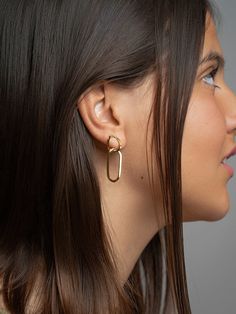 Modern with a sophisticated edge, gold double-link earrings will become your everyday essentials. Chain Drop Earrings, How To Clean Silver, Link Earrings, Gold Link, Earrings Minimalist, Timeless Accessories, Modern Earrings, 925 Jewelry, Minimalist Earrings