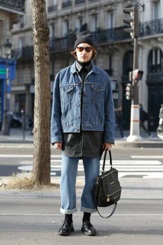 Men Denim Outfit, Boys Street Style, Men Street Look, Denim Outfit Men, Denim Jacket Fashion, Givenchy Shoes, All Jeans, Double Denim, Looks Street Style