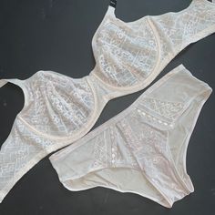 Beautiful Nwt Victoria&Apos;S Secret Unlined 36ddd Bra+M Panty !! The Set Is Perfect As A Gift!!! Very Pretty!!! Dear Buyers, Also Pls, Ask Questions Before Buying Please!I&Apos;Ll Be Happy To Answer Them ))) All Sales R Final, So No Returns Please. Check Out My Other Vs Items. * I&Apos; M Aiming At Getting A 100% Positive Rating, So Please Make Sure You Leave 5 Stars After You Receive Your Beautiful Items))) I Will Do The Same For You! I Do Combined Shipping, So You&Apos;Re More Than Welcome To Fitted White Bottoms Partially Lined, Fitted Partially Lined White Bottoms, White Fitted Bottoms Partially Lined, White Fitted Partially Lined Bottoms, White Stretch Bottoms With Lined Body, Fitted White Bottoms With Lined Body, Elegant White Bottoms With Lined Body, Elegant White Lined Bottoms, Fitted Feminine Victoria's Secret Bottoms