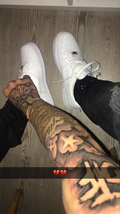 Thug Tattoos Men, Thug Tattoos, Drip Tattoo, Tato Flash, Forearm Tattoo Quotes, Gang Tattoos, Hard Tattoos, Skull Hand Tattoo, Half Sleeve Tattoos Drawings