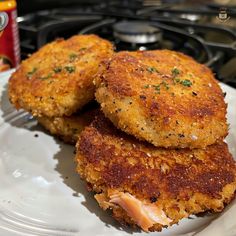 Southern Fried Salmon Patties Southern Fried Salmon Patties Recipe, Southern Fried Salmon Patties, Fried Salmon Patties Recipe, Chicken And Spinach Casserole, Bacon Chowder, Christmas Salad Recipes, Flaked Salmon