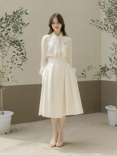 Country of Origin : Republic of Korea Elegant Full Skirt For Office, Semi-formal Long Spring Skirt, Semi-formal Long Skirt For Spring, Feminine Semi-formal Skirt For Spring, Elegant Cream Lined Pleated Skirt, Elegant Cream Pleated Skirt, Elegant Beige Pleated Skirt, Formal Feminine Relaxed Skirt, Elegant Cream Gathered Skirt