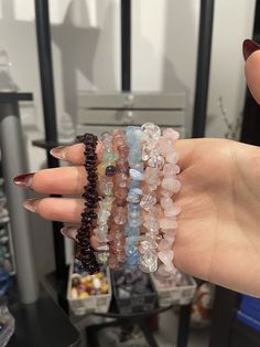 Bracelet - rose quartz, clear quartz, aquamarine, strawberry quartz, fluorite and garnet  fits- around a 6-6.5inch wrist Beaded Braclets, Chip Bracelet, Funky Jewelry, Bead Bracelets, Strawberry Quartz, Quartz Bracelet, Quartz Rose, Secret Santa, Crystal Bracelets