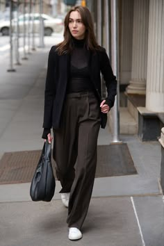 #Olive Eurotrip Outfits, Everyday Chic, The A Team, Wool Blazer, Outfits Casuales, Pants Outfit, Wide Leg Trousers, Work Outfits, Bottoms Pants