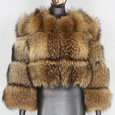 Fur Long-Sleeved Short Coat Jacket | Uniqistic.com Raccoon Hair, Raccoon Fur Coat, Faux Fur Fashion, Bubble Coat, Cropped Coat, Fur Coats Women, Fox Fur Coat, Short Coat Jackets, Fur Fashion