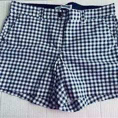 Woman’s Old Navy, Blue And White Checked Shorts, Mid Rise Everyday Shorts, Size 8, Nwot Preppy Cotton Shorts For Day Out, Preppy Summer Shorts With Pockets, Preppy Blue Bottoms For Day Out, Preppy Cotton Bottoms For Summer, Preppy Bottoms With Built-in Shorts For Summer, Preppy Cotton Summer Bottoms, Preppy Short Bottoms For Spring, Preppy Summer Cotton Bottoms, Preppy Short-length Bottoms With Pockets