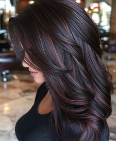 Burgundy Brown Hair Dark Hair Shades, Burgundy Brown Hair, How To Style Short Hair, Style Short Hair, Dark Fall Hair, Brunette Hair With Highlights, Black Hair With Highlights, Dark Hair With Highlights