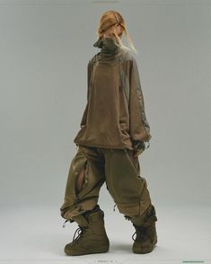 Dystopian Aesthetic Clothes, Burning Man Outfits, Concept Clothing, Middle Age Fashion, Cyberpunk Character, Fantasy Clothing, Apparel Design