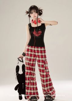 [Brand] Eleven shop97   This is a pre-order item and may take up to 15 business days to be shipped.   ■ Details   A pair of pants with a red check design all over.  The loose, wide silhouette makes it easy to wear and creates a Heisei-style look.  Recommended for those who want both casual and stylish style.   ■ Color   red   ■ Fabric   Polyester (100%)   ■ Model Size   S / 157m / 44kg   * There may be individual differences depending on preferences and body type.   ■ Size            Size (cm)         Length of clothing         Waist         Hip         Leg opening              S         102         72         96         67              M         103         76         100         69              L         104         80         104         71 2000s Japanese Fashion, Art Outfits, People Poses, Check Design, Red Fabric, Aesthetic Outfits, Punk Fashion