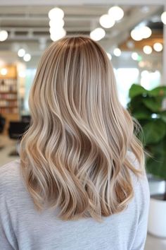 Neutral Blonde Hair Highlights, Balayage For Natural Blondes, Carnal Blonde Hair, Vanilla Cream Hair Color, Caramel Blonde With Money Piece, Vanilla Blonde Hair Color Ideas, Butter Blonde Highlights On Brown Hair, Blonde Hair Inspiration Medium Length, Blonde Hair Ideas 2024