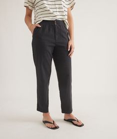 Elle Relaxed Crop Pant Relaxed Fit Bottoms With Elastic Waistband And Tapered Leg, Effortless Relaxed Fit Straight Leg Pants, Relaxed Fit Tapered Pants With Elastic Waistband, Relaxed Fit Tapered Leg Loungewear Pants, Relaxed Fit Tapered Leg Pants For Loungewear, Effortless Relaxed Fit Tapered Leg Pants, Elevated Casual Pants With Elastic Waistband And Tapered Leg, Effortless High-waisted Loungewear Pants, Effortless High-waisted Loose-fit Pants