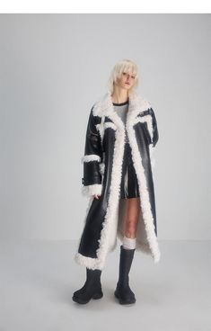 Brand: other/other Applicable age: 18-24 years old Size: S M color: black Year/Season: Winter 2022 Sleeve length: long sleeve Length: long Oversized Black Outerwear With Faux Fur Trim, Black Outerwear With Faux Fur Lining And Long Sleeves, Black Long Sleeve Outerwear With Faux Fur Lining, Black Long Coat With Faux Fur Lining, Fun Signs, Winter 2022, 24 Years Old, Runway Models, Season Winter