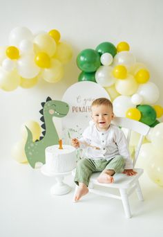 Minimalist Setup, Baby Background, Boy Photo Shoot, Birthday Party Photography, Toddler Parties, Photoshoot Studio, Studio Decor, Smash Cake, Baby Photoshoot