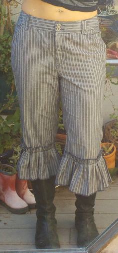 These are up-cycled 'Jones Wear sport" size 10 trousers.Model is ~ 5' 6.5"  when well rested and fluctuates between a US size 8 and 12...varies with makers, stress, and times of month. ;-)  Size:  US 10Brand:  Jones Wear SportMaterial:  100% CottonMade in Gautamala...Up-cycled in Grass Valley, California by a stay at home momma, Aikidoka, and bellydancer! ;-)Thanks for stopping by and let me know if you have any questions. Casual Striped Bottoms With Ruffles, Striped Cotton Bottoms With Ruffles, Upcycled Trousers, Whimsy Fashion, Steam Punk Dress, Circus Chic, Upcycled Pants, Cottage Academia, Man Wear