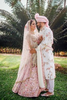 Matching bride lehenga and groom sherwani. Indian Wedding Photography Couples, Indian Bride Outfits